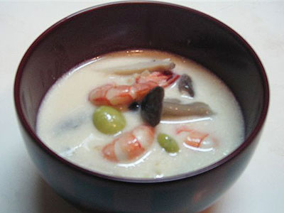 海老とキノコの白味噌スープ